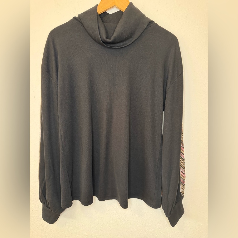 NEW Savanna Jane Large Turtleneck Black with Embroidered Sleeves